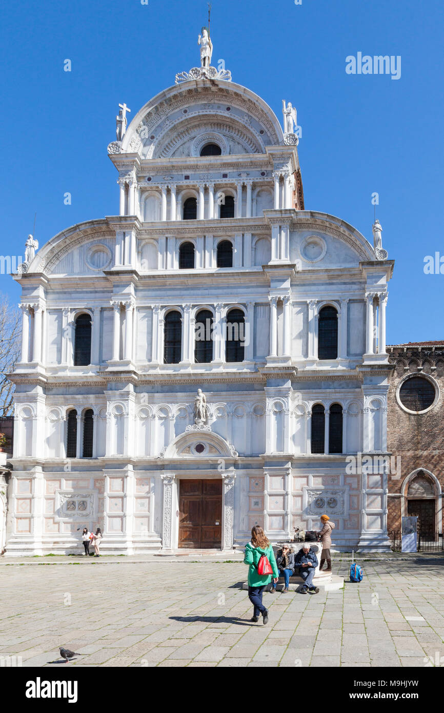 Gotik Renaissance Fassade der Chiesa di San Zaccaria (Kirche San Zaccaria), Campo San Zaccaria, Castello, Venedig, Venetien, Italien, im Winter Stockfoto