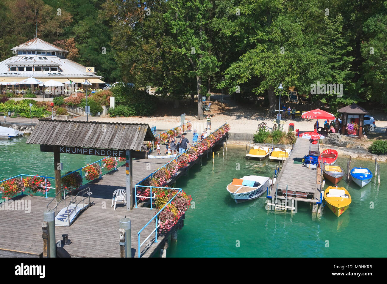 Liegeplatz resort Krumpendorf am Wörthersee. Österreich Stockfoto