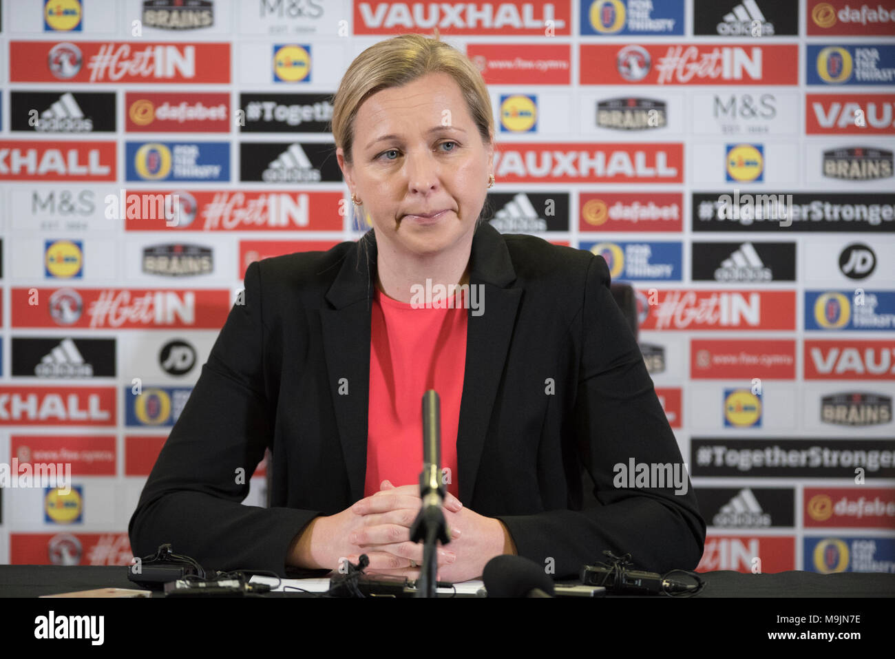 Cardiff City Stadium, Cardiff, Wales. 27. März 2018. Jayne Ludlow hat Ihren Kader für die kommende Frauen Fußball-Länderspiel gegen England bei Southampton Credit: Andrew Dowling/einflussreiche Fotografie/Alamy leben Nachrichten Stockfoto