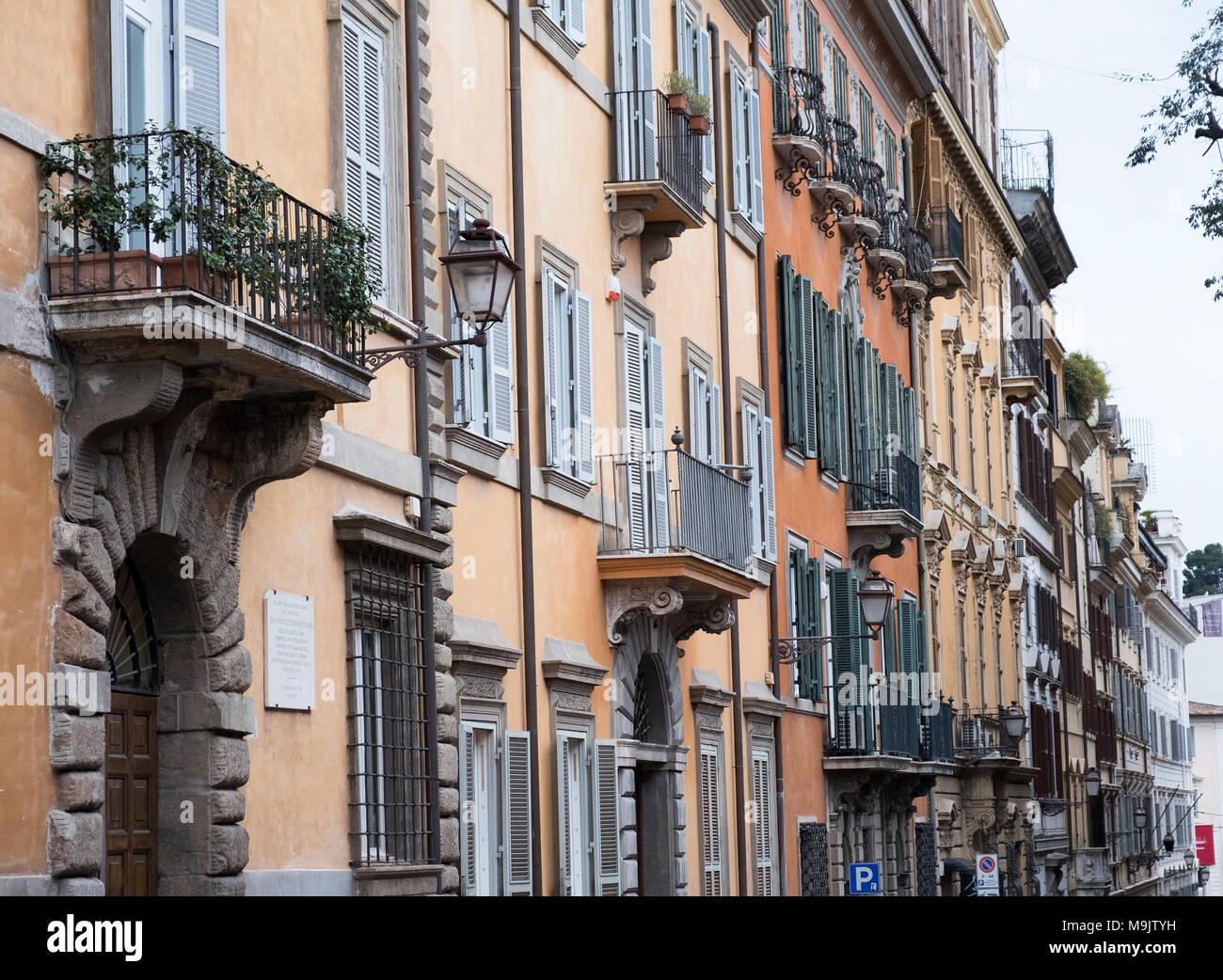Häuser an der Via Gregorianain Rom Italien. Stockfoto