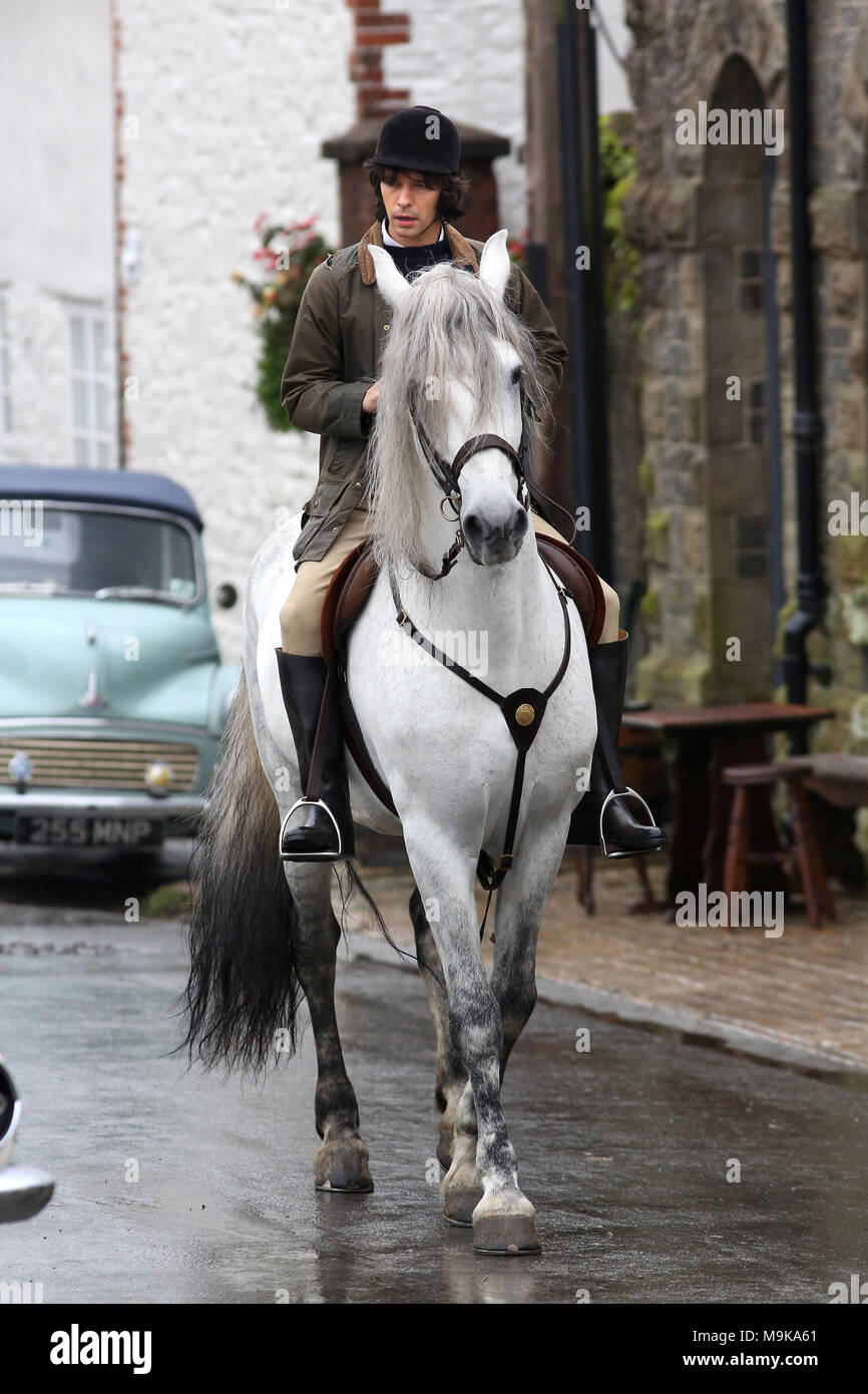 Schauspieler Ben Wishaw Filmen "eine sehr englische Skandal" über das Leben des Politikers Jeremy Thorpe MP-basierten. Gefilmt wurde in der malerischen Devon Dorf Stockfoto