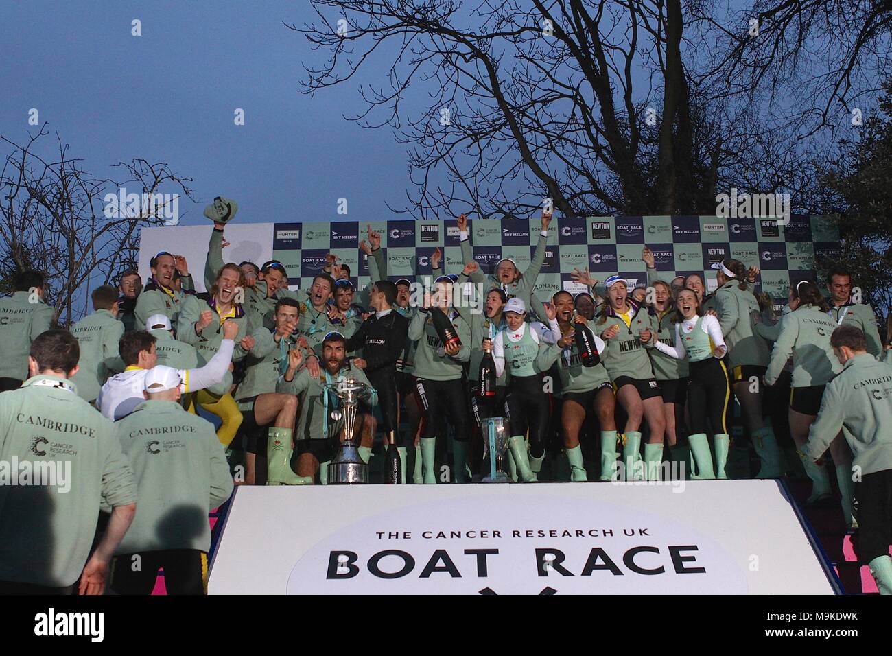 Boat Race der Krebs Forschung DE Stockfoto