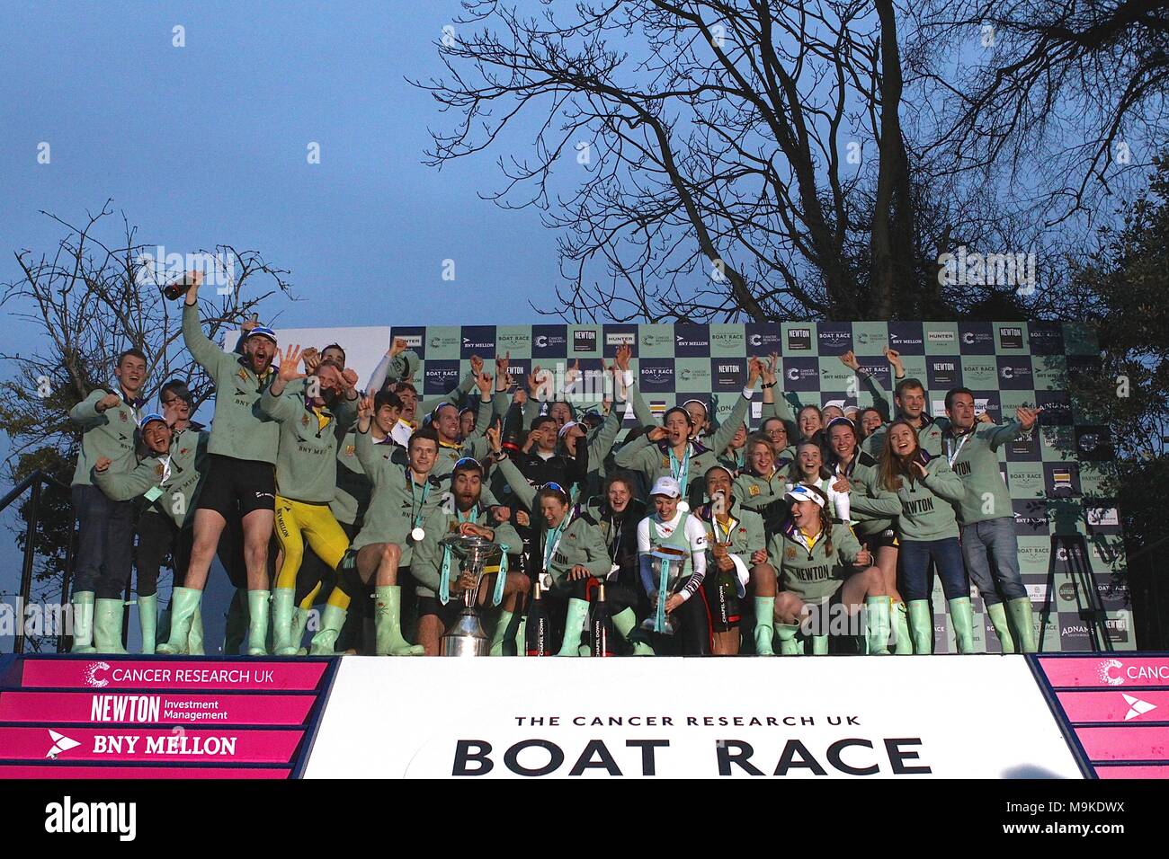 Boat Race der Krebs Forschung DE Stockfoto