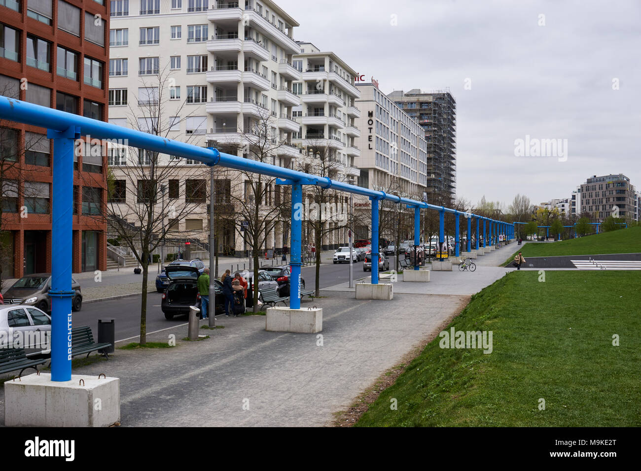 Berlin, Deutschland - 3. April 2017: Bürogebäude in der Nähe von Potsdamer Platz in Berlin. Stockfoto
