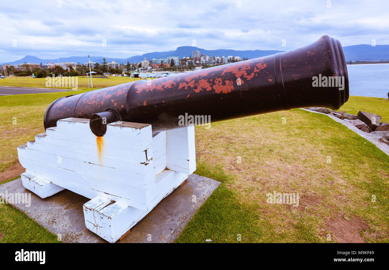 68-Pfünder-Kanone installiert im Jahre 1879, alle mögliche Angriffe abzuwehren, der russischen Marine - Wollongong, Australien Stockfoto