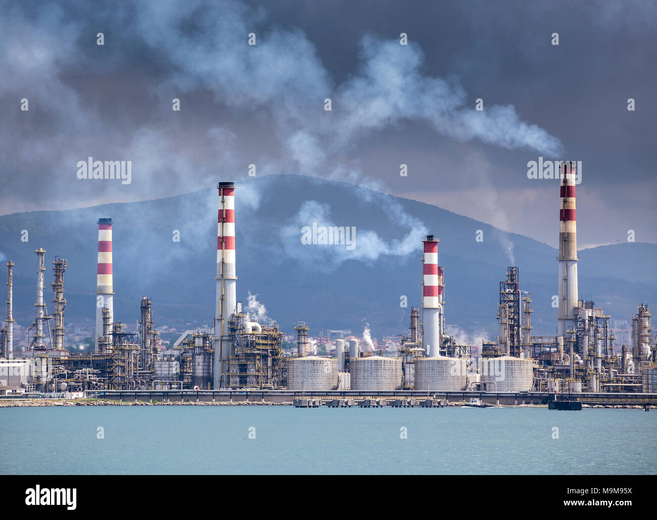 Raffinerie raffination Fotos und Bildmaterial in hoher Auflösung Alamy