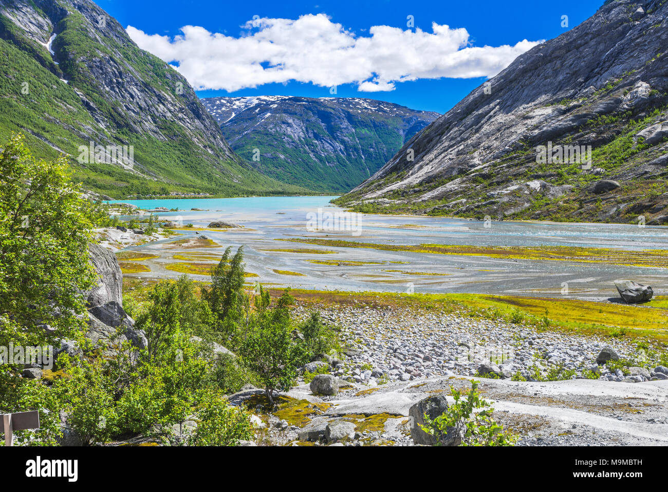 Die bunte Landschaft von einem Gletscher, See, Norwegen, Bergsee der Nigardsbreen Gletscher, Nigardsbreenvatnet, Jostedalsbreen Nationalpark Stockfoto