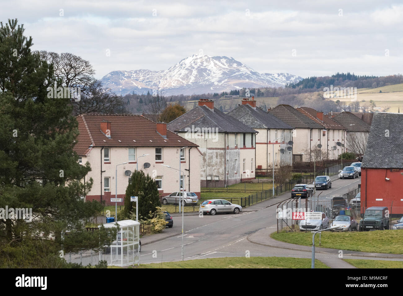 Vier Wohnungen in einem Block Gehäuse im Bonhill, West Dunbartonshire, Schottland, Großbritannien Stockfoto