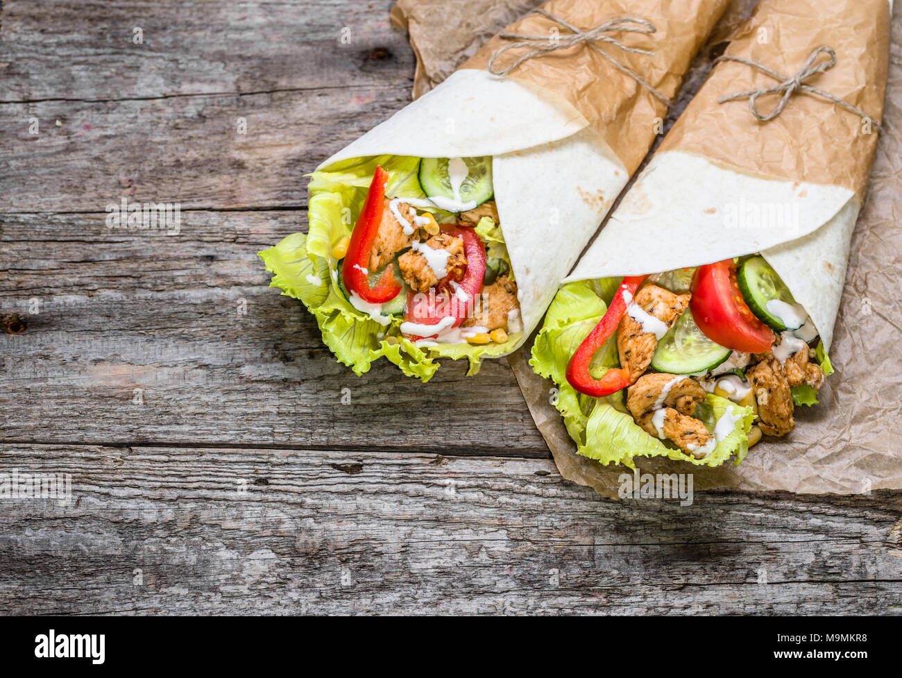 Kebab mit Huhn und Gemüse, hausgemachte Küche Rezept Stockfoto