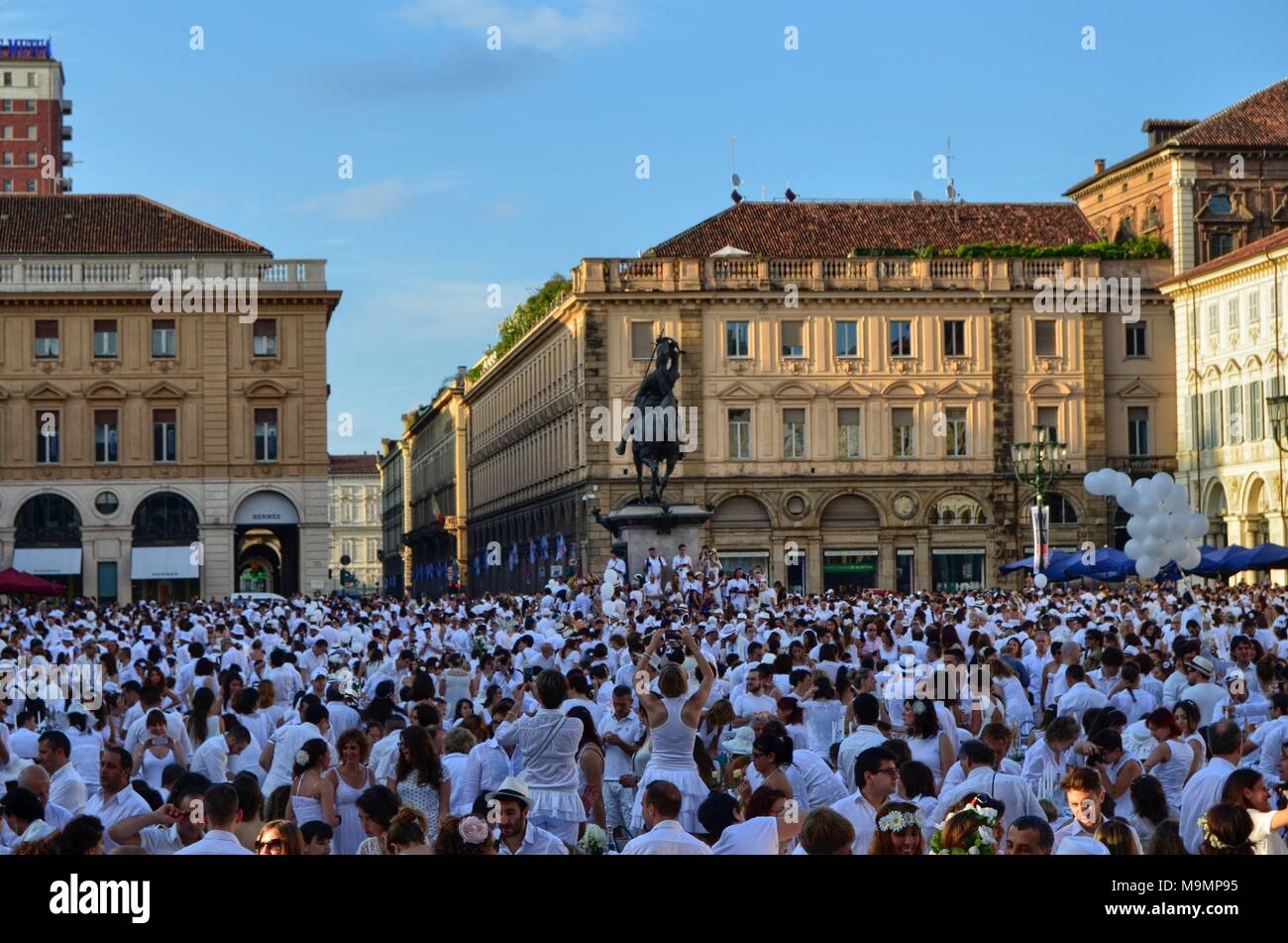 1000-Teile Puzzle 'Piazza San Carlo In Turin' – Hochwertige Teile, Brillanter Druck, Für Puzzle-Fans