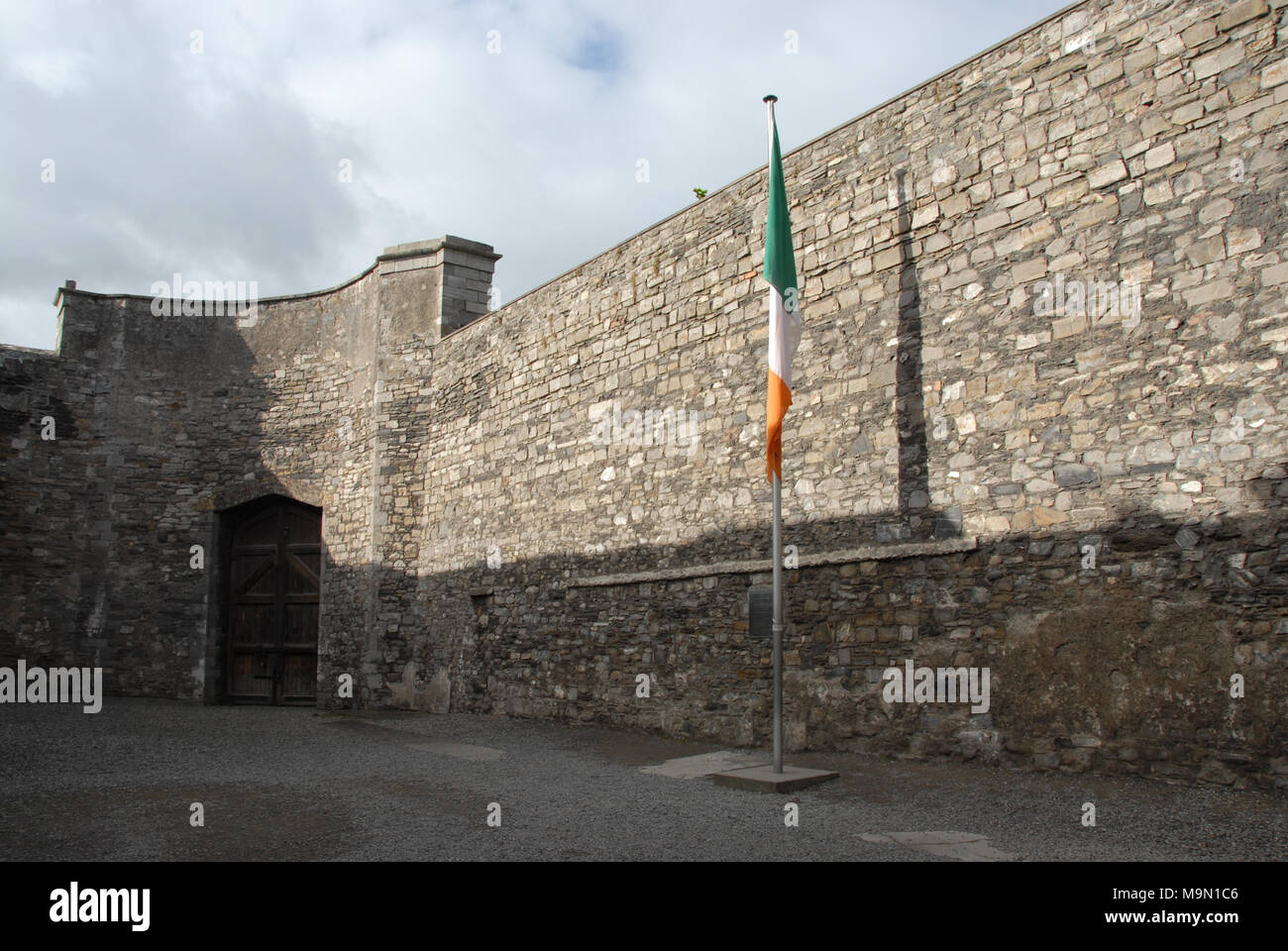 Die Hinrichtungswerft innerhalb des alten Kilmainham Goals (Gefängnisses) in Dublin, Südirland. Das alte Ziel ist eine Touristenattraktion aufgrund seines blutigen Hismus Stockfoto