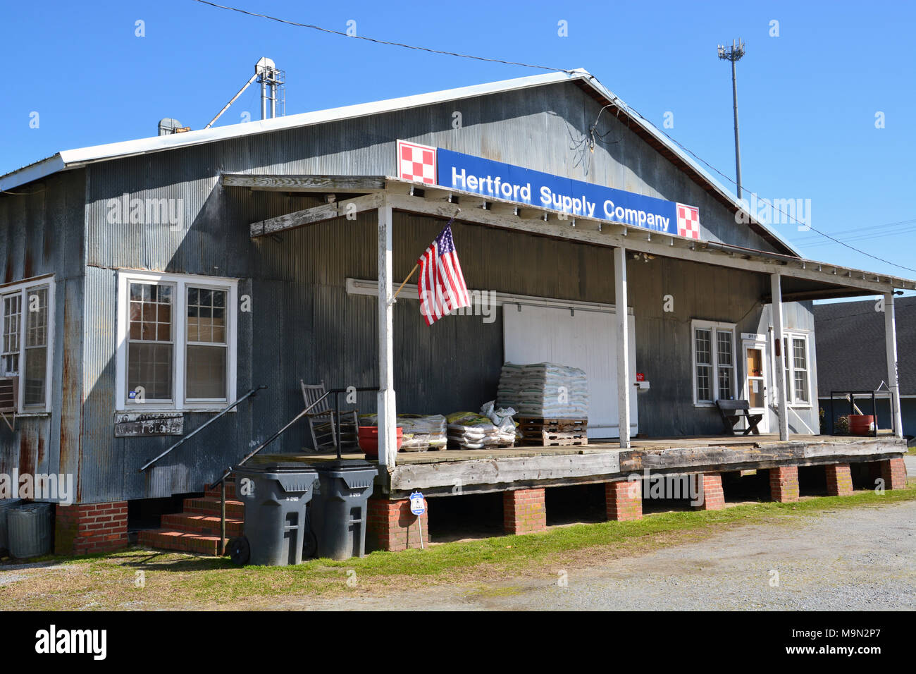 Ein feed Store in Hertford, einer kleinen Stadt im ländlichen nord-östlichen Nord-Carolina. Stockfoto