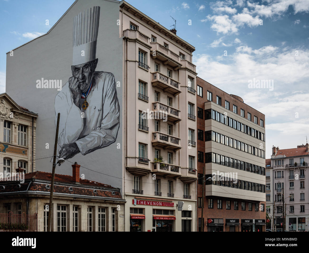 Wandmalerei des berühmten Koch Paul Bocuse vor Les Halles de Lyon Paul Bocuse (der Lebensmittelmarkt von Lyon), Frankreich Stockfoto