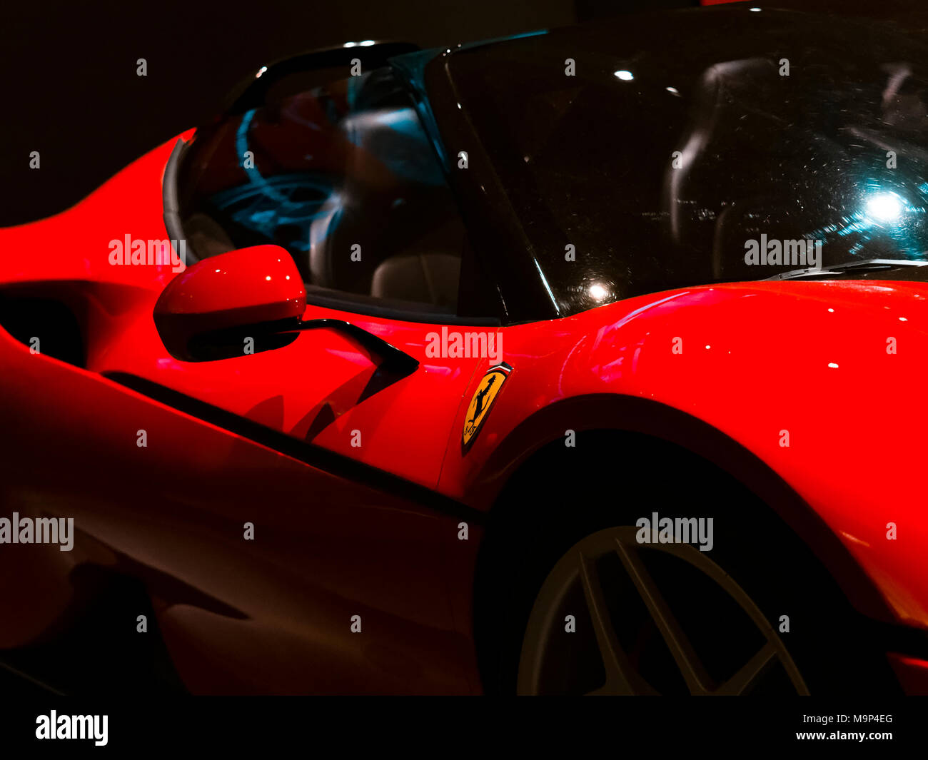 Detail eines Ferrari J50-Modell aus Ton von 2015, Ferrari ist eine italienische Sportwagenhersteller gegründet in Italien 1947. Stockfoto