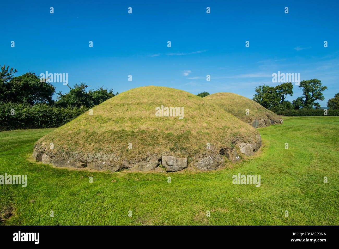 Jungsteinzeit passage Grave, Knowth, UNESCO-Weltkulturerbe, prehstoric Bru Na Boinne, Donore, County Meath, Irland Stockfoto
