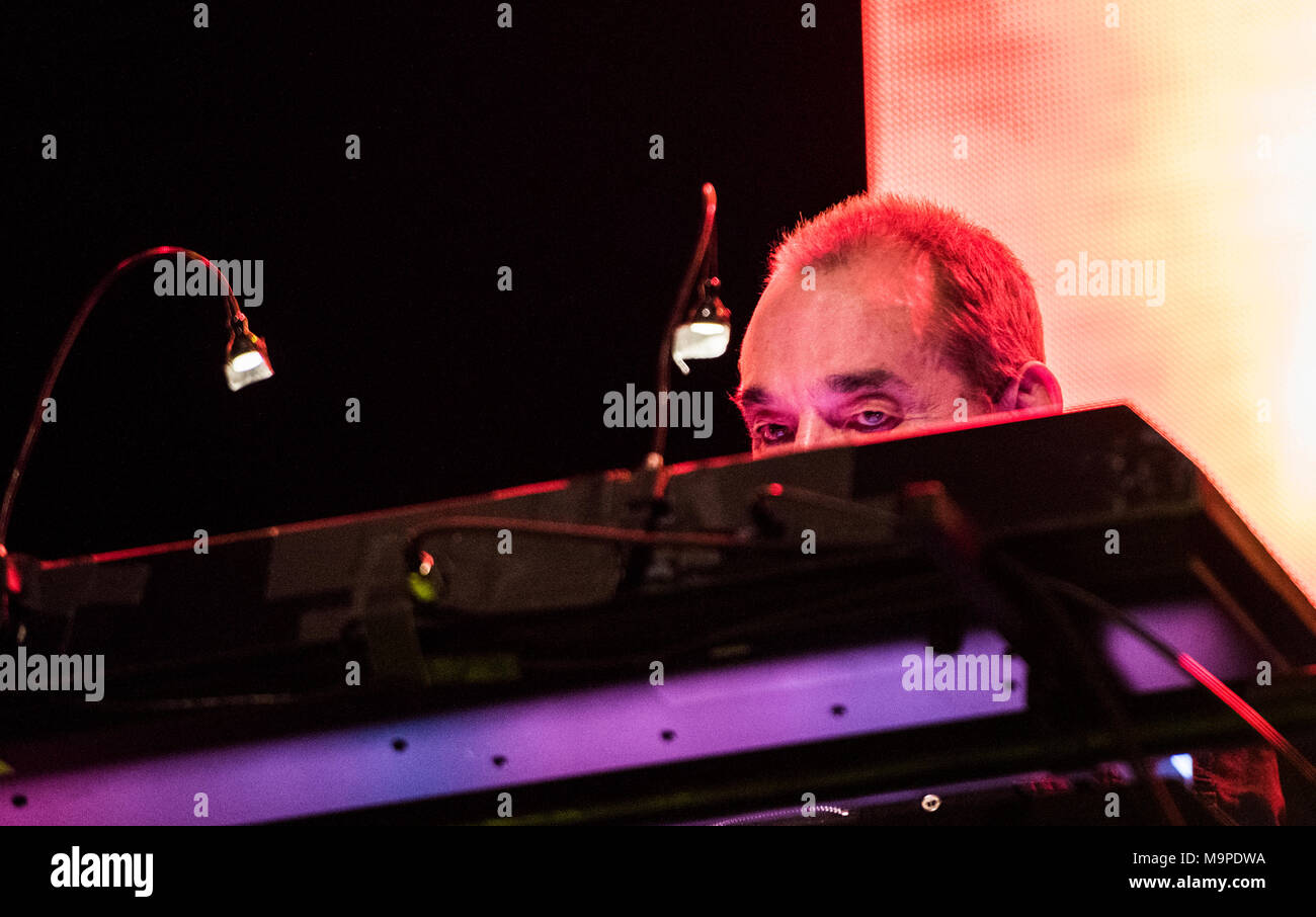 Dave Greenfield, Keyboarder der Stranglers live, G Live, Guildford, UK, 26. März 2018. Stockfoto