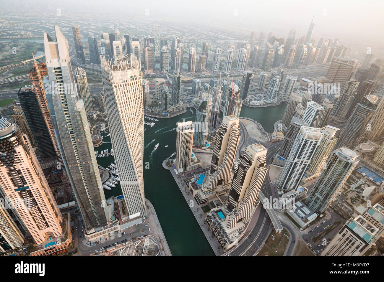 Luftaufnahme der Yachthafen von Dubai, Vereinigte Arabische Emirate Stockfoto