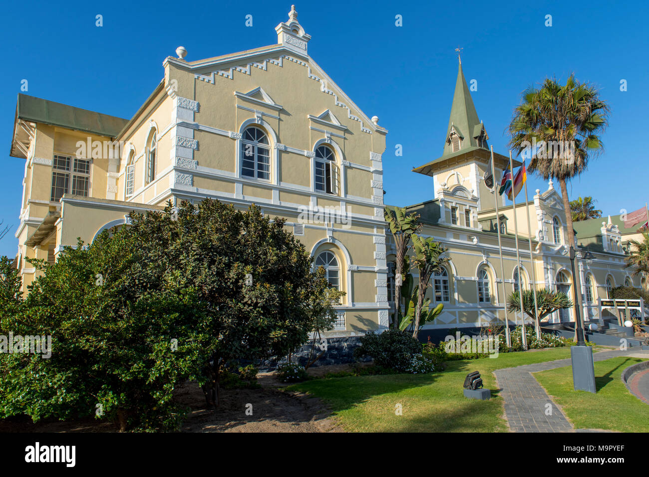 Swakopmund Hotel im alten Bahnhof Gebäude, Swakopmund, Erongo Region, Namibia Stockfoto