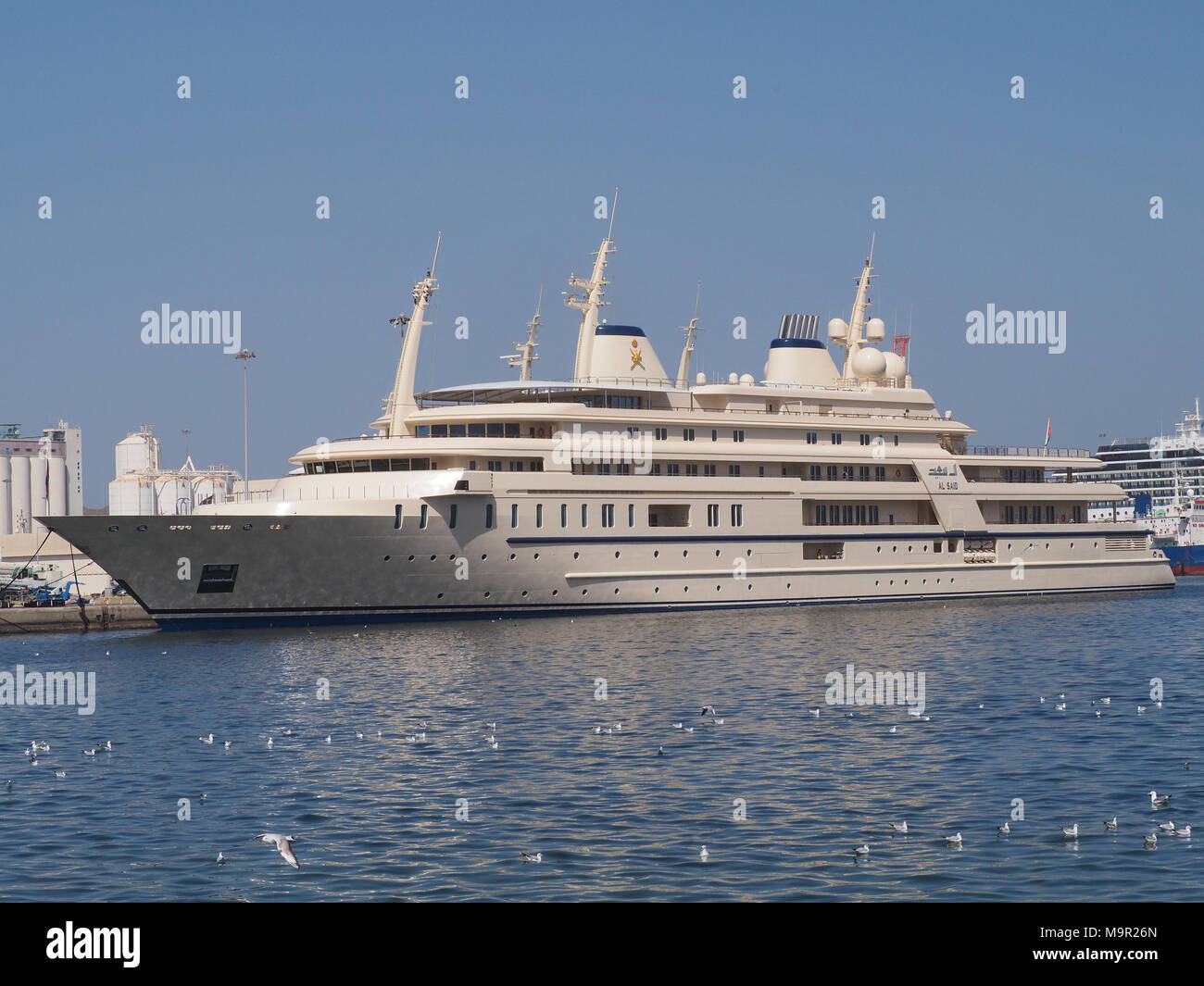 Luxusyacht Al sagte in den Hafen, Yacht des Sultans von Oman, Muscat, Oman Stockfoto