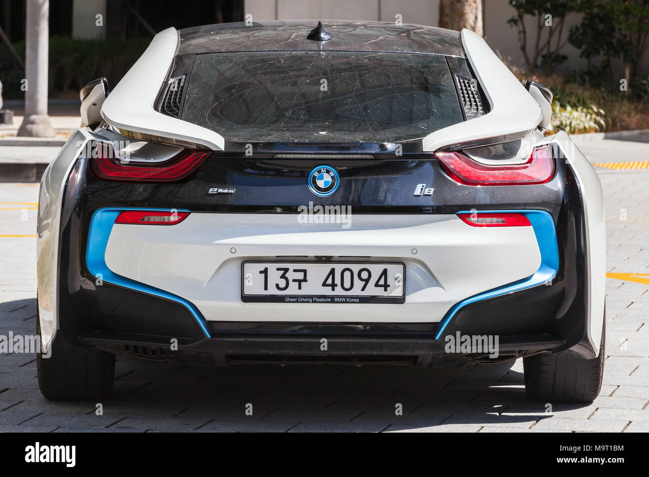 Bmw Rear Stockfotos Bmw Rear Bilder Seite 2 Alamy