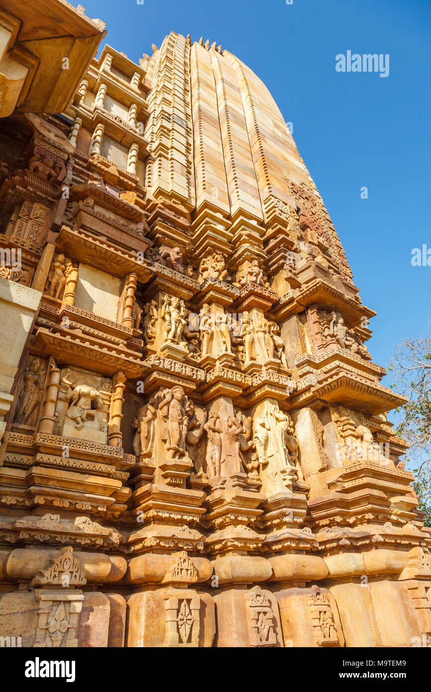 Hindu Tempel Chaturbhuja Lord Vishnu mit Abbildung Schnitzereien gewidmet, Gruppe Süd von Tempeln, Khajuraho, Madhya Pradesh, Indien Stockfoto