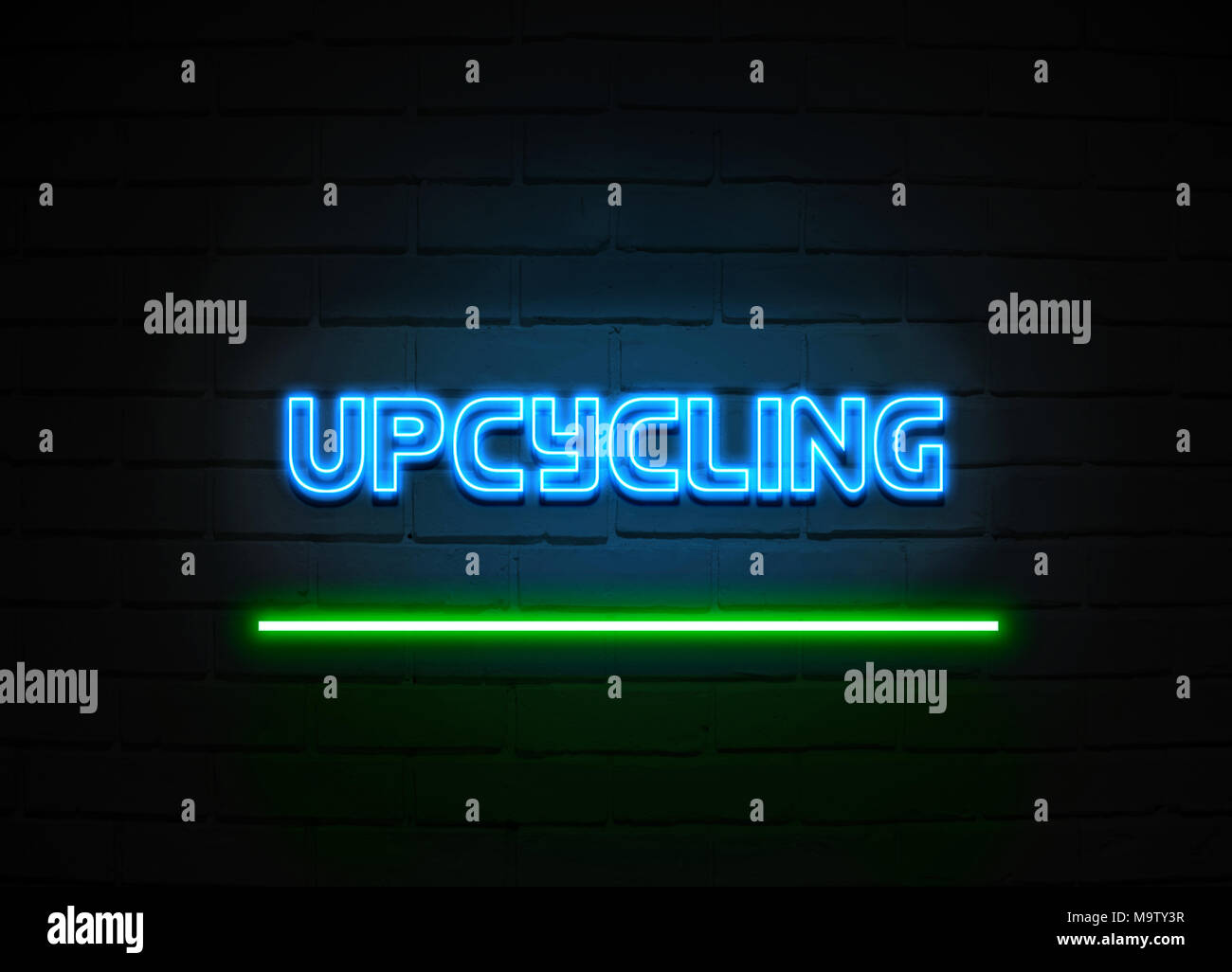 Upcycling Leuchtreklame - glühende Leuchtreklame auf brickwall Wand - 3D-Royalty Free Stock Illustration dargestellt. Stockfoto