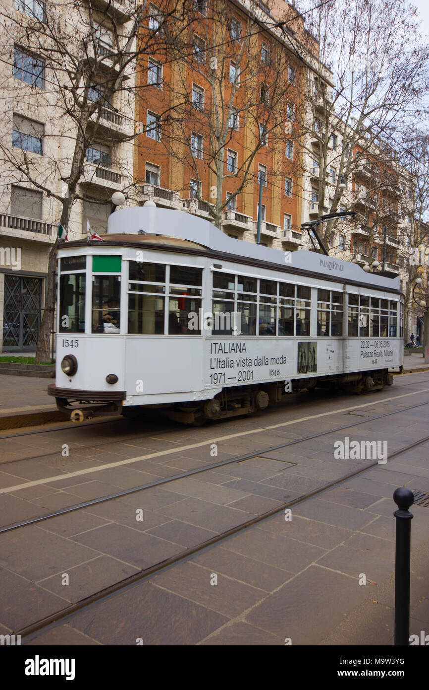 Eine schöne alte weiße Straßenbahn, Mailand, Italien Stockfoto