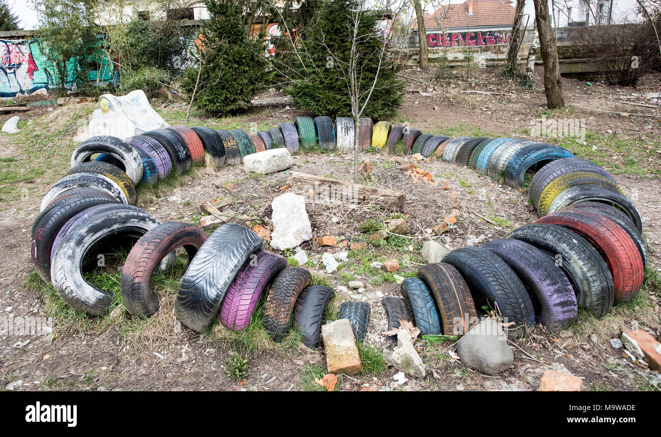 Autoreifen Skulptur Ljubljana Slowenien Stockfoto