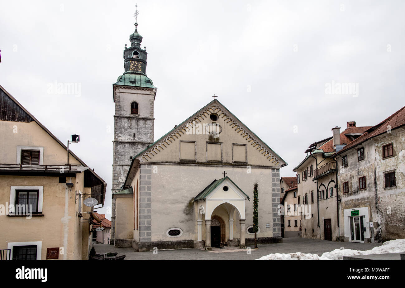 Die katholische Kirche Skofja Loka in Slowenien Stockfoto