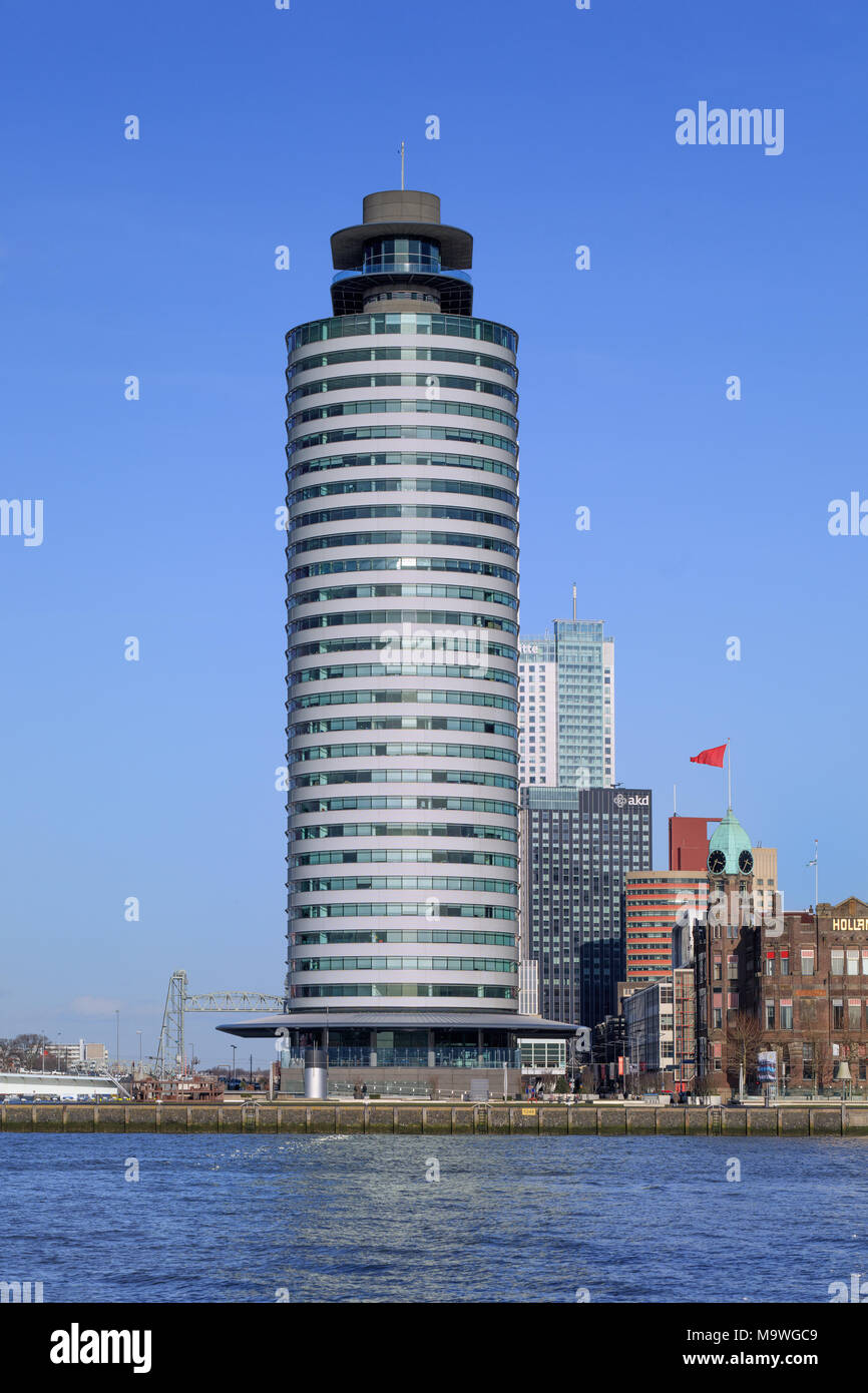 ROTTERDAM - Februar 13., 2018. World Port Center, entworfen von Sir Norman Foster. Es stand auf dem Kop van Zuid, ein relativ neues auf alten, verlassenen p gebaut Stockfoto