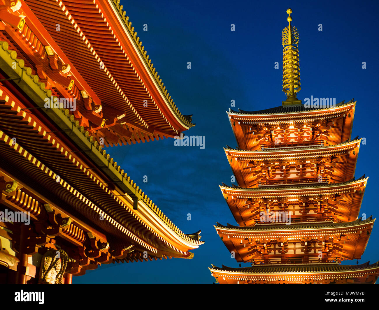 Asakusa Senso JI oder Senso-JI Tokyo Temple im Stadtteil Asakusa - der älteste Tempel Tokios, der vermutlich 645 gegründet wurde. Tokio Tourismus. Stockfoto