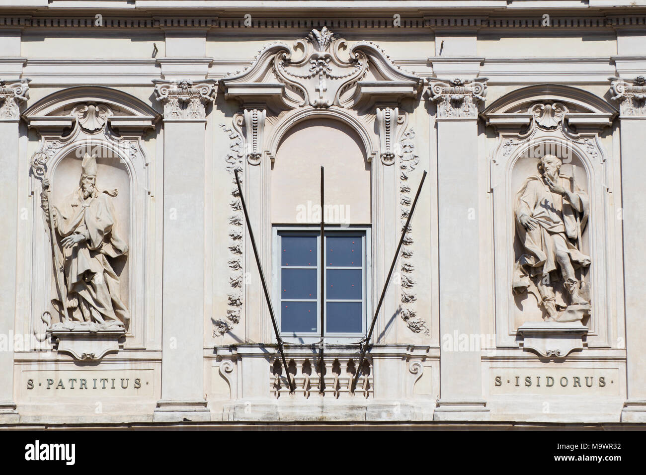 Saint Patrick und Saint Isidore - Kirche des hl. Isidor - Rom (Sant'Isidoro degli Irlandesi) - Irische geistliche Erbe in Italien Stockfoto