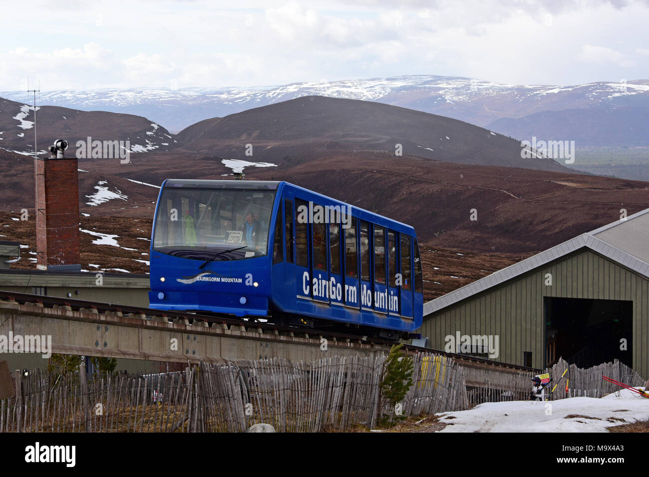Aviemore, Schottland, Vereinigtes Königreich, 28, März, 2018. Die standseilbahn an Cairngorm Mountain Ski Center wie die Osterferien beginnen, © Ken Jack/Alamy leben Nachrichten Stockfoto