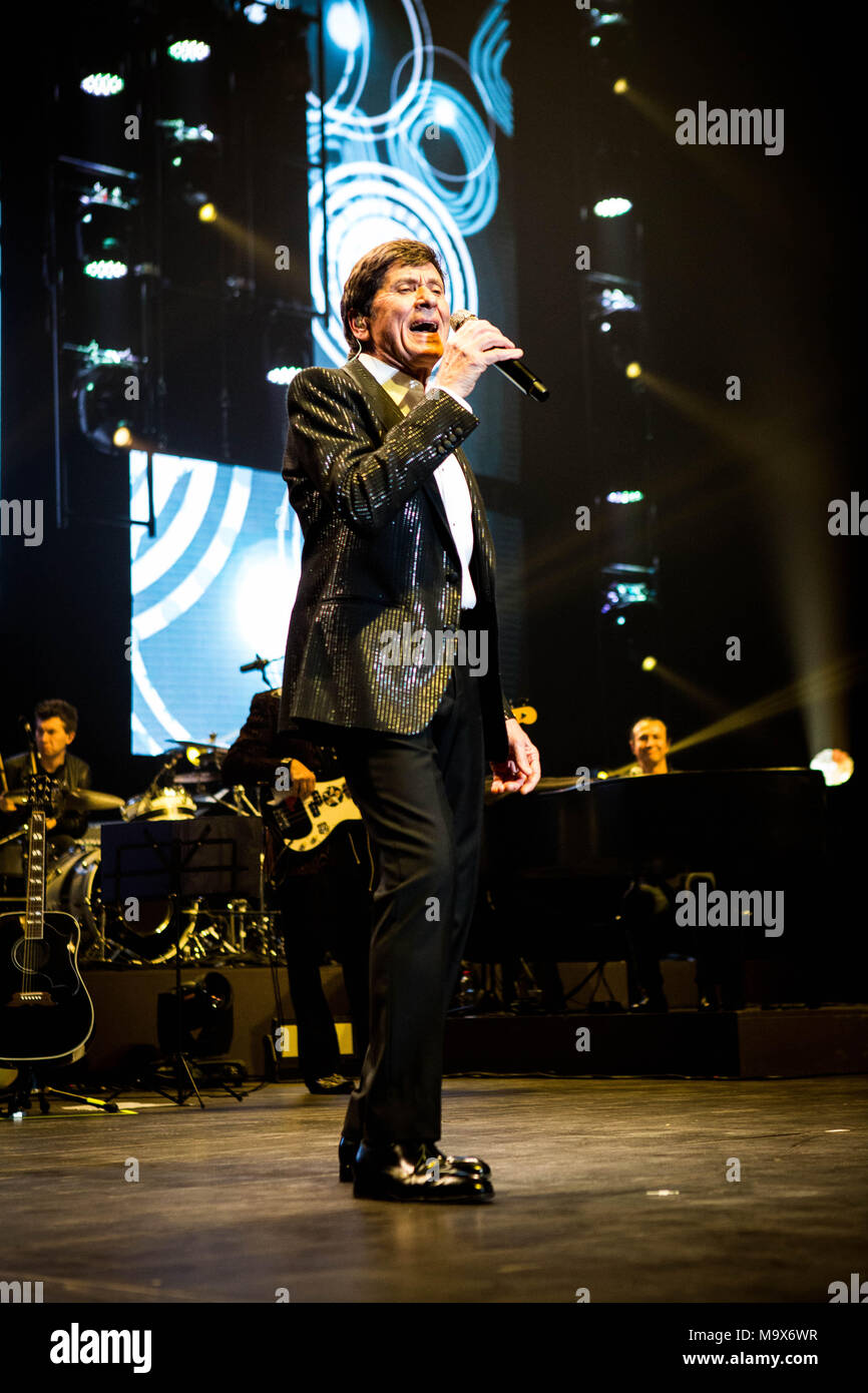 Mailand, Italien. 28. März 2018 Gianni Morandi live auf der Mediolanum Forum Assago Credit: Roberto Finizio / alamy Leben Nachrichten Stockfoto