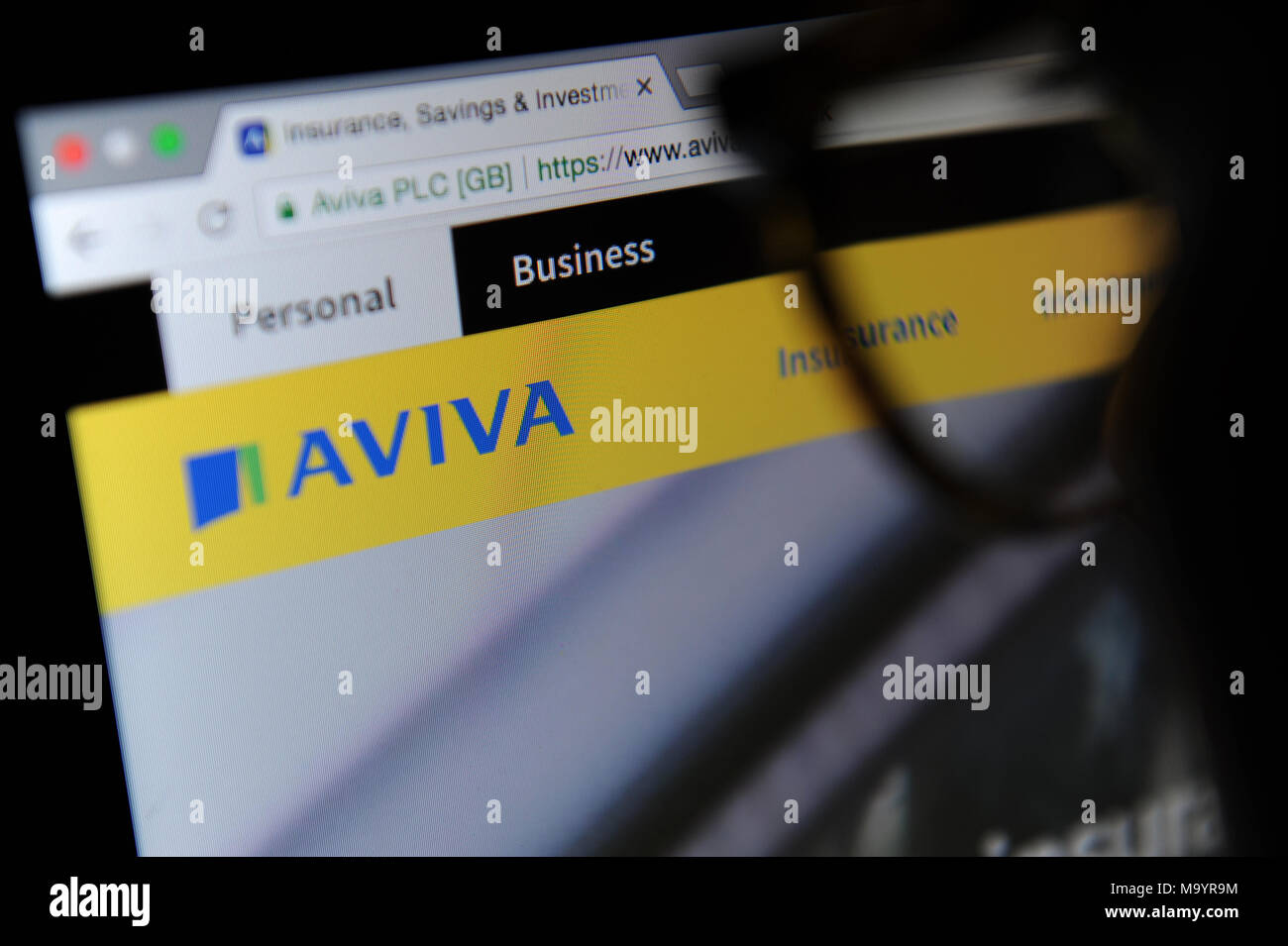 Aviva Insurance Company auf einem Bildschirm Stockfoto