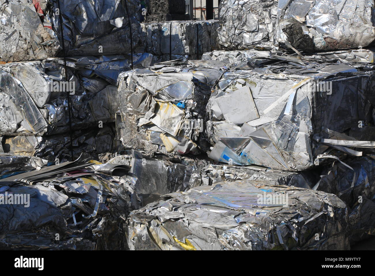 Schrott, ruiniert und zerkleinerte Teile Stockfoto