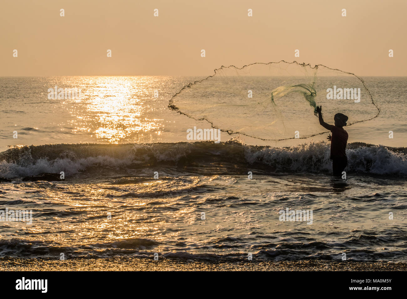 Der Charme der Fischerei ist, dass es sich um die Fortsetzung von dem, was schwer ist, aber erreichbar, eine unaufhörliche Reihe von Gelegenheiten für Hoffnung. Stockfoto