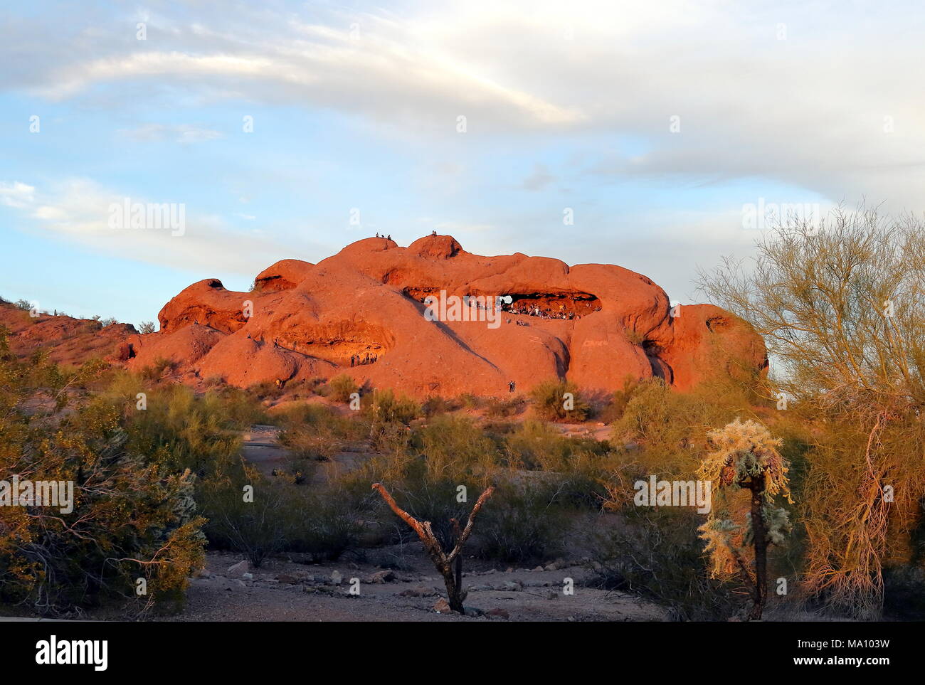 Hole-in-the-Rock, eine natürliche geologische Formation in Papago Park, Phoenix, Arizona Stockfoto