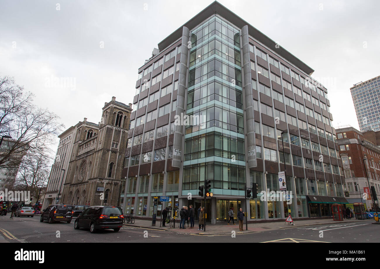 Allgemeine Ansicht GV des Gebäudes, der das Amt des Cambridge Analytica, 55 neue Oxford St, London WC1A1 BS enthält Stockfoto