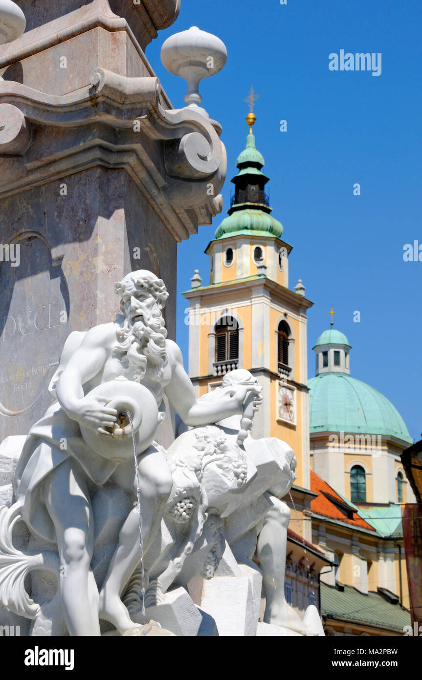 Ljubljana, Slowenien. Die drei Brunnen der Krainer Flüsse (Vodnjak treh kranjskih Rek) oder Robba Brunnen (Robbov vodnjak - Francesco Robba; 1751 rep Stockfoto