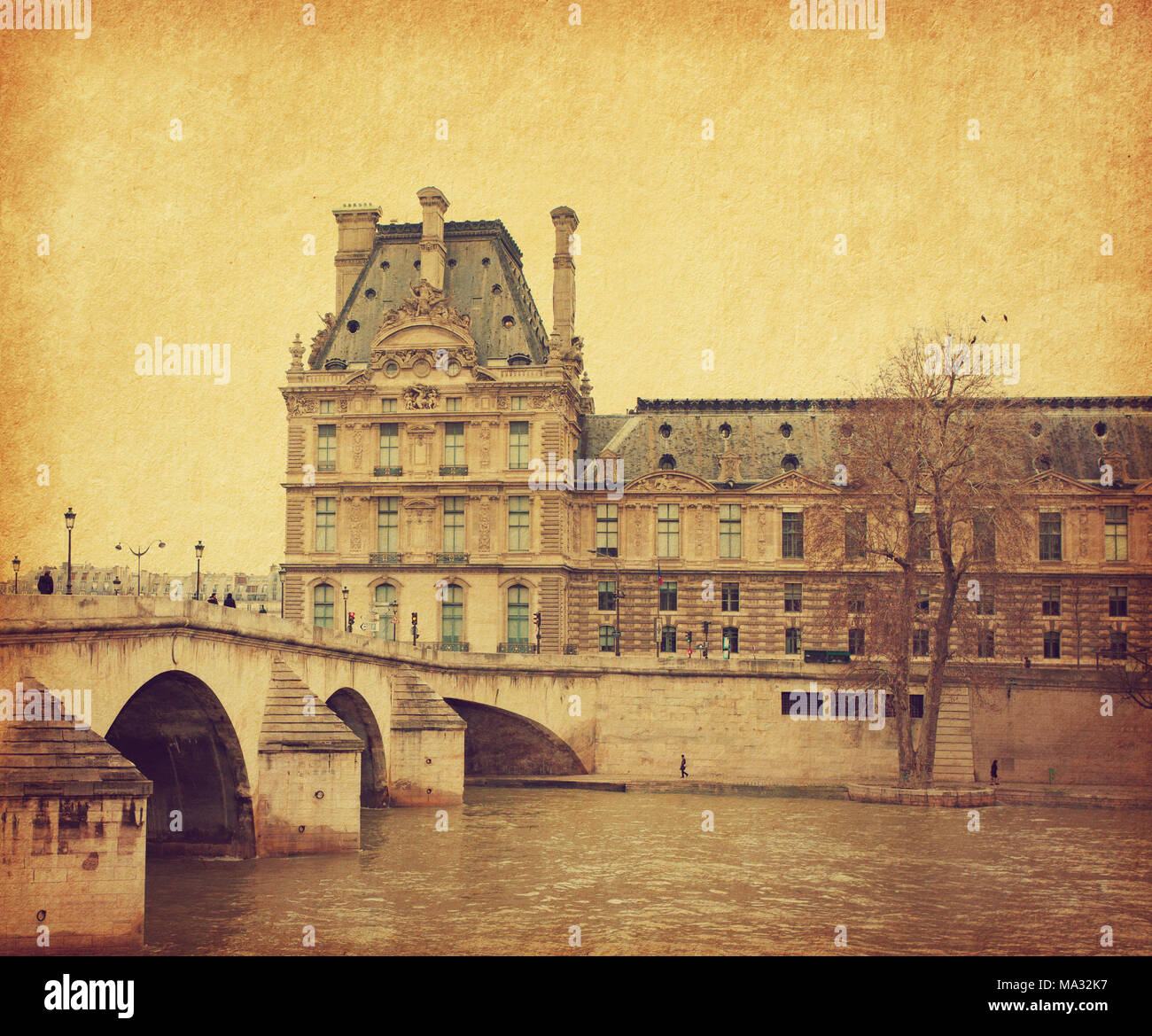 Seine. Brücke Pont Royal in Paris, Frankreich. Foto im Retro-Stil. Hinzugefügt Papier Textur. Getonten Bild Stockfoto