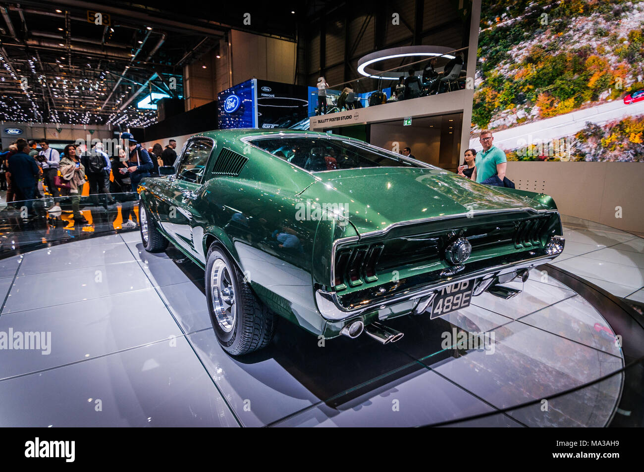 Genf, Schweiz - 17 März 2018: FORD MUSTANG BULLITT 1968 Superfast Sport  Auto auf dem 88. Internationalen Automobilsalon in Genf präsentiert  Stockfotografie - Alamy