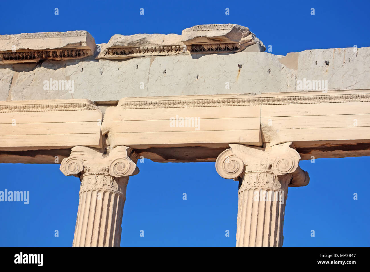 Ionische Säulen des Erechtheion, Athen, Griechenland Stockfoto