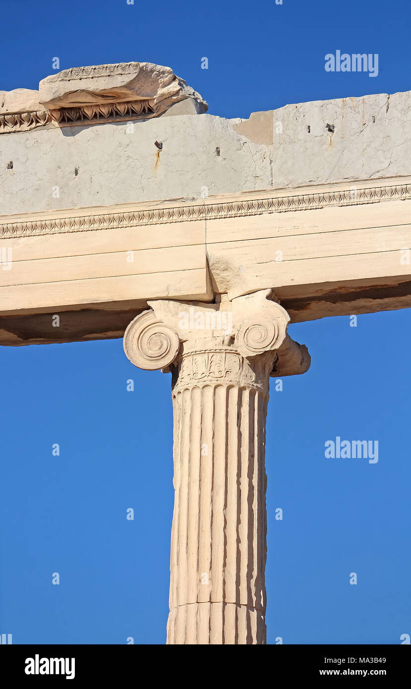 Ionische Säule des Erechtheion, Athen, Griechenland Stockfoto