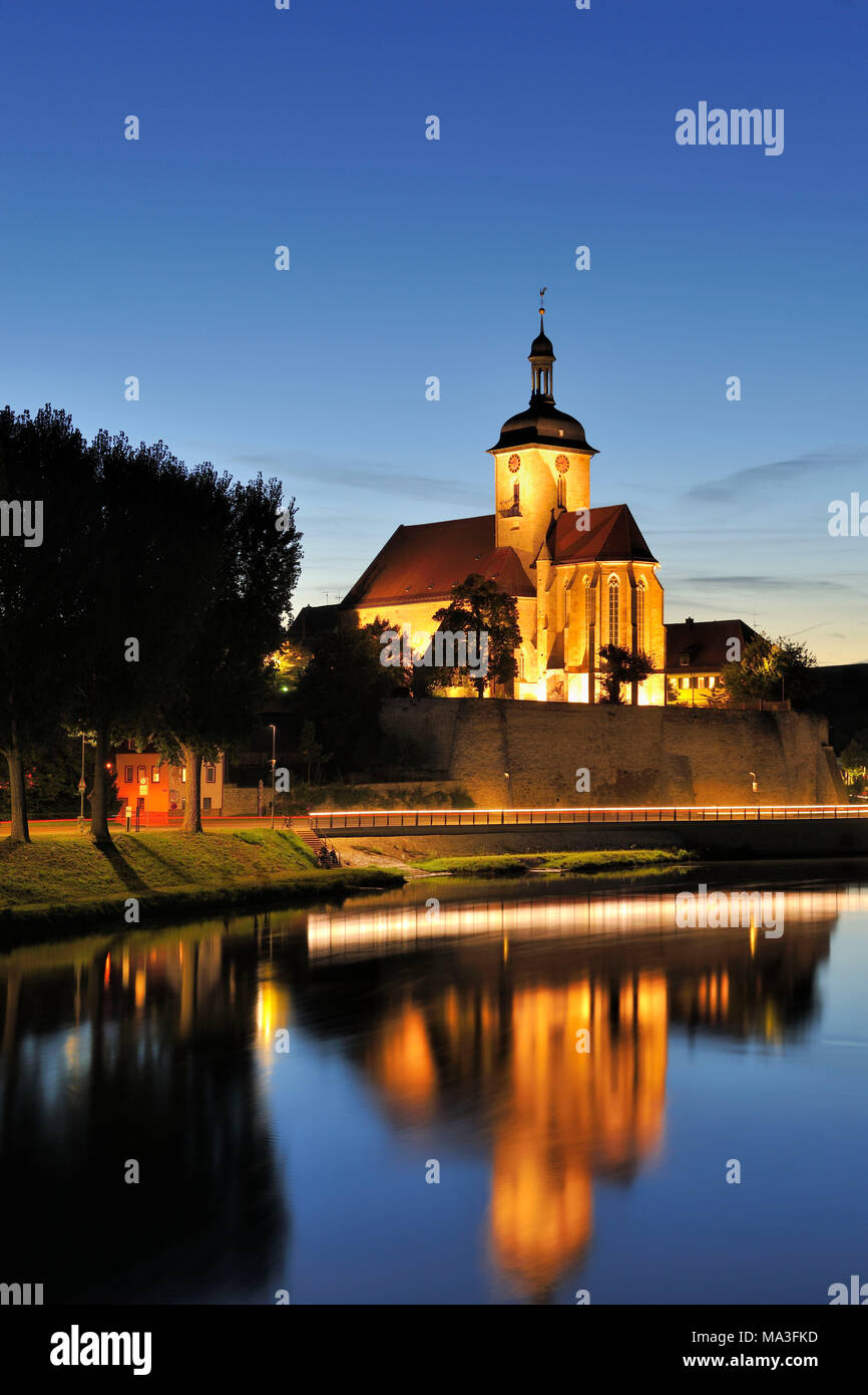 Deutschland, Baden-Württemberg, Lauffen am Neckar, Kirche der Heiligen Regiswindis Stockfoto