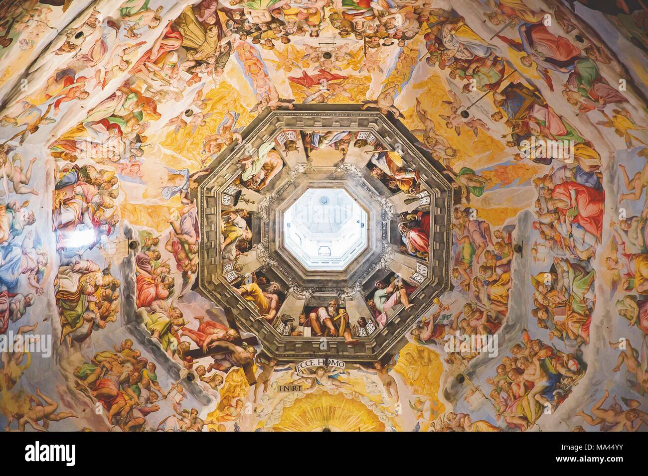 Die Fresken im Inneren der Kuppel in der Kathedrale von Santa Maria Del Fiore, Florenz, Italien Stockfoto