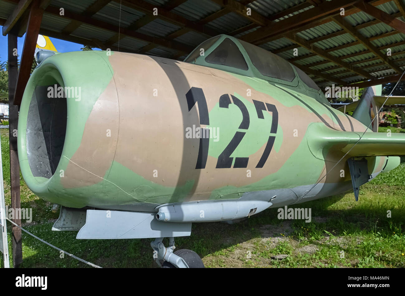 Anzeigen eines pensionierten MiG-15 militärischen Flugzeug Stockfoto