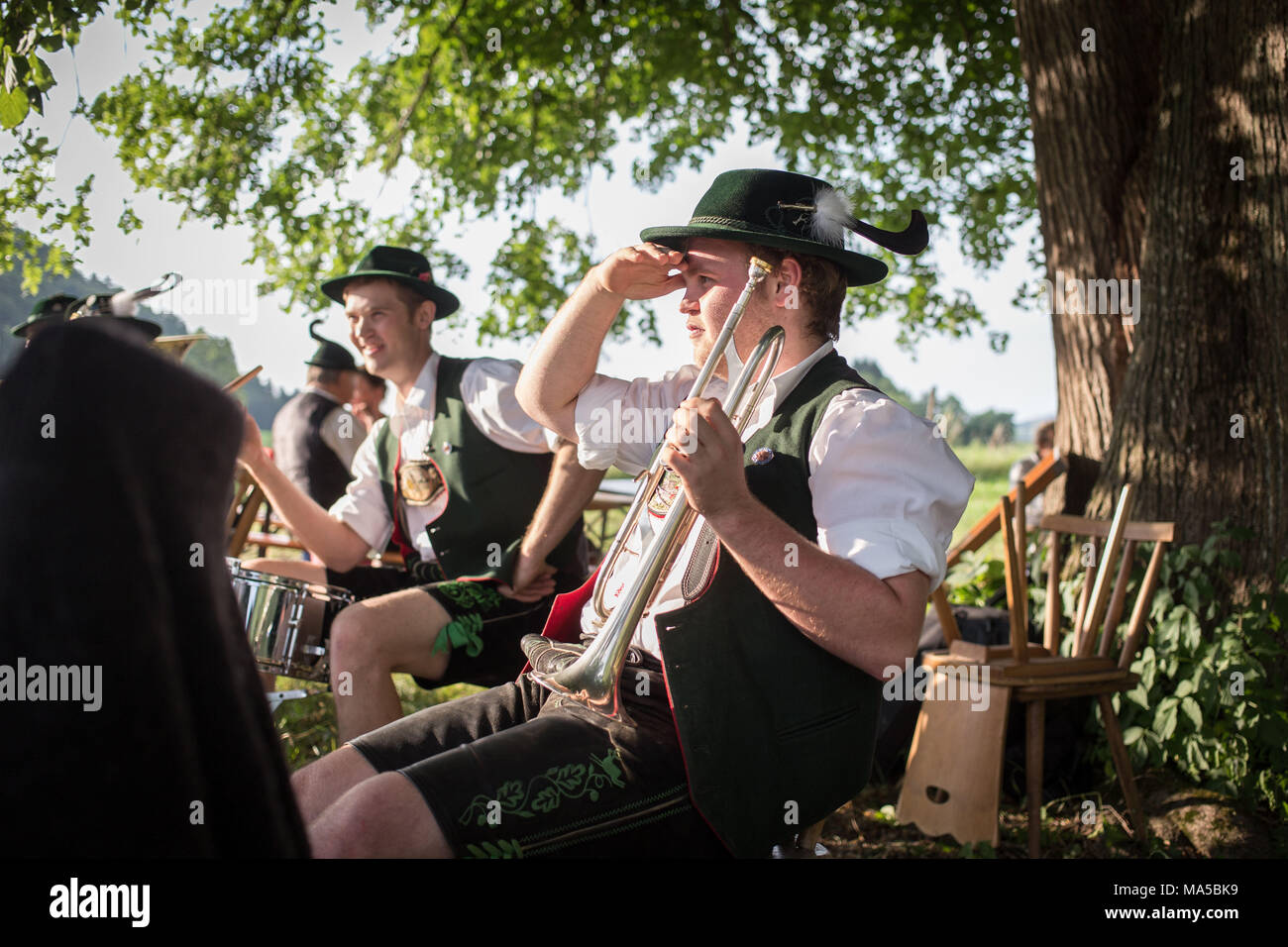 Niklasreida Musi', Musiker auf einem Dorffest in Schliersee Stockfoto