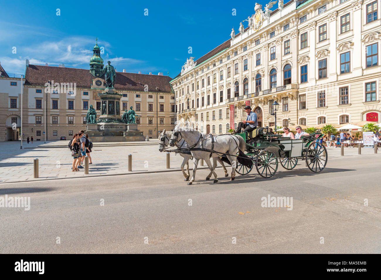 Wien, Österreich, Europa. Die traditionellen Fiaker Pferdekutschen Stockfoto