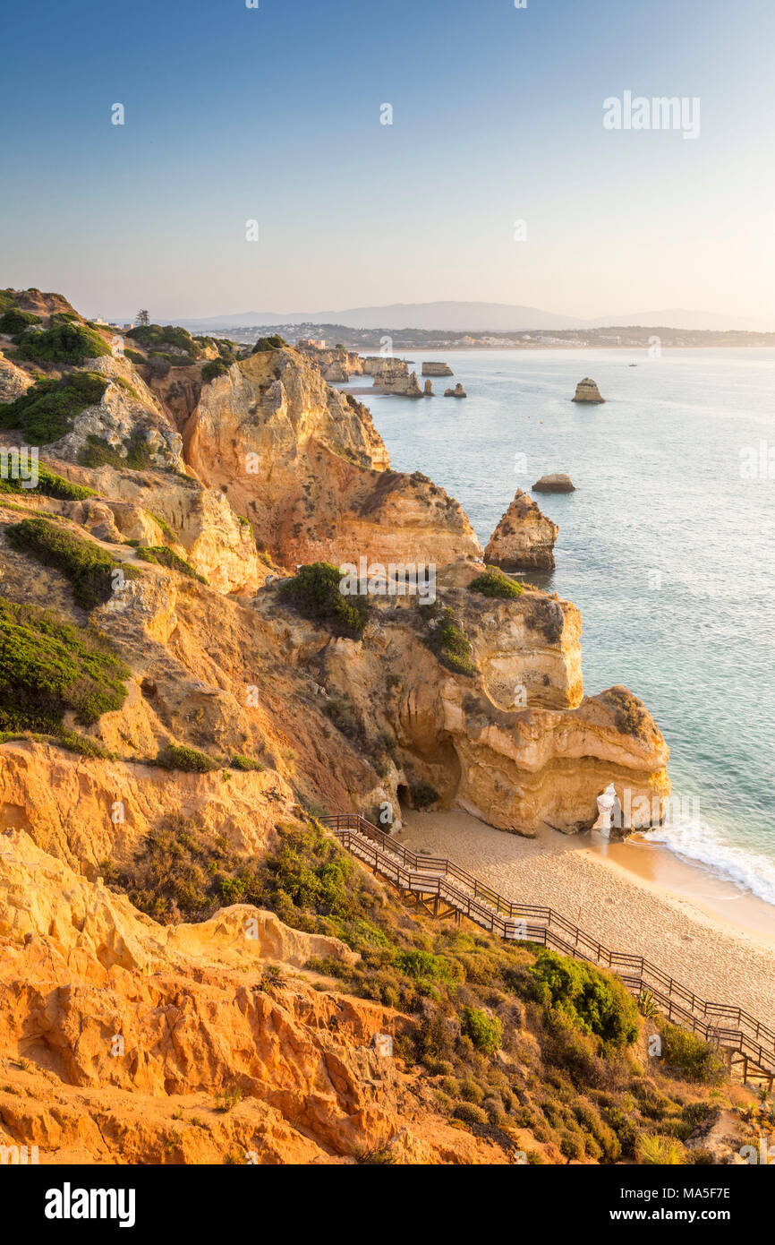 Strand der Algarve, Portugal, Westeuropa. Stockfoto